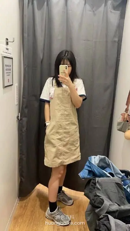 苗条身材年纪_性瘾却大得吓人_在校就跟男友同年轻就是浪_一天一次根本不够_天天缠着求操_男友也猛