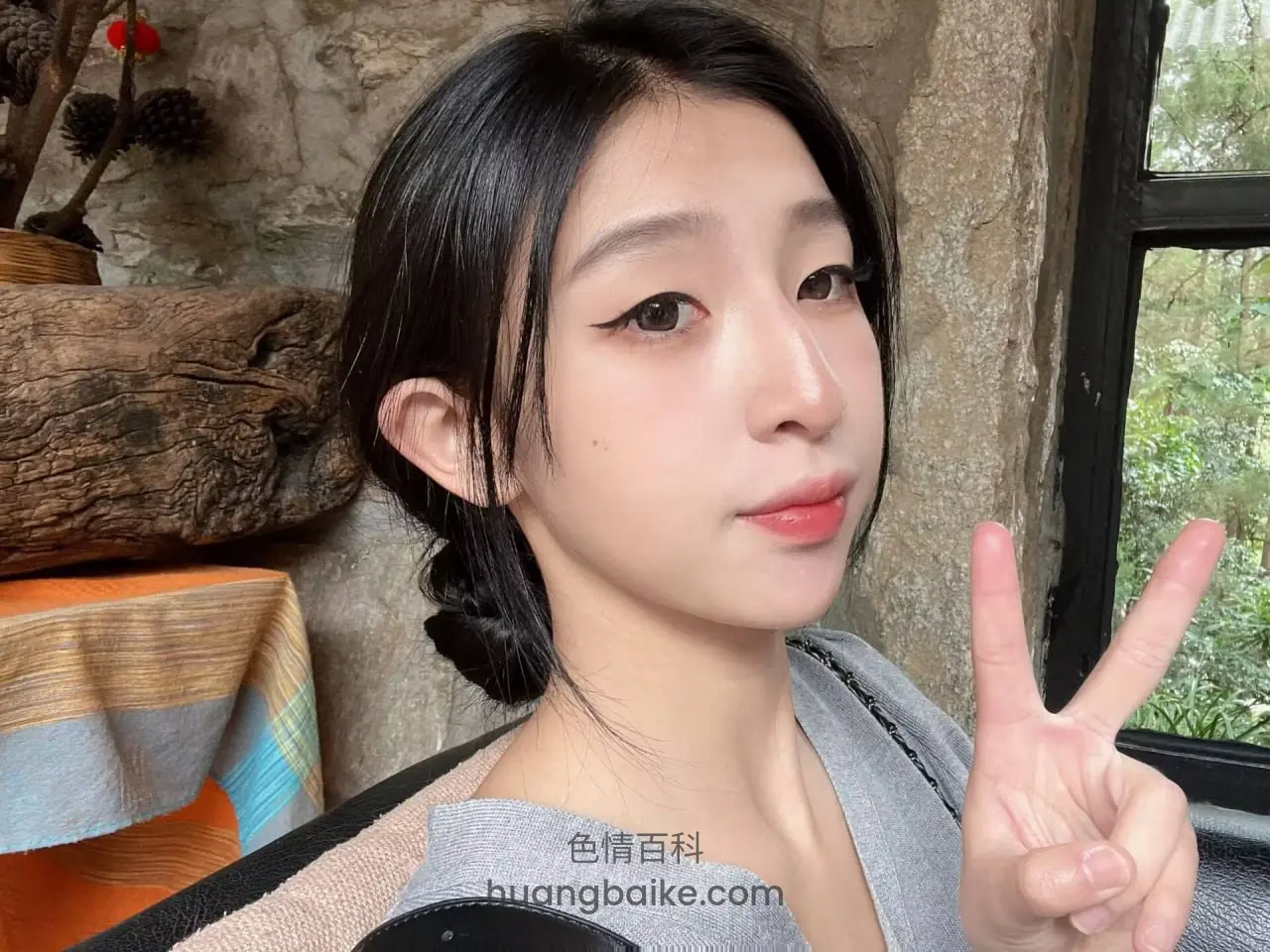 镜头前比耶