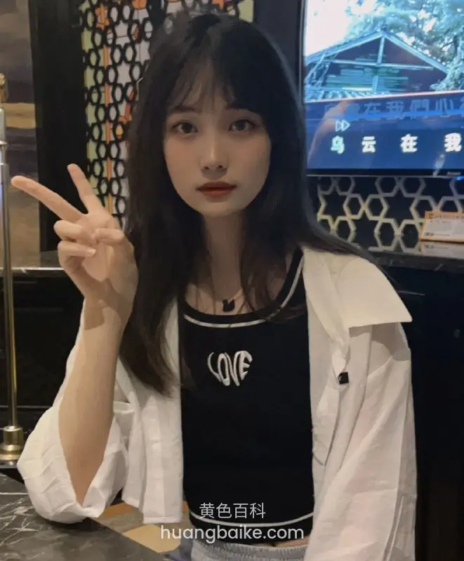 胸虽然不大但欲望却旺盛得吓人_几乎每天都拍全裸短视频发给男友