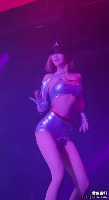 抖音DJNico银色战袍被老炮猛干