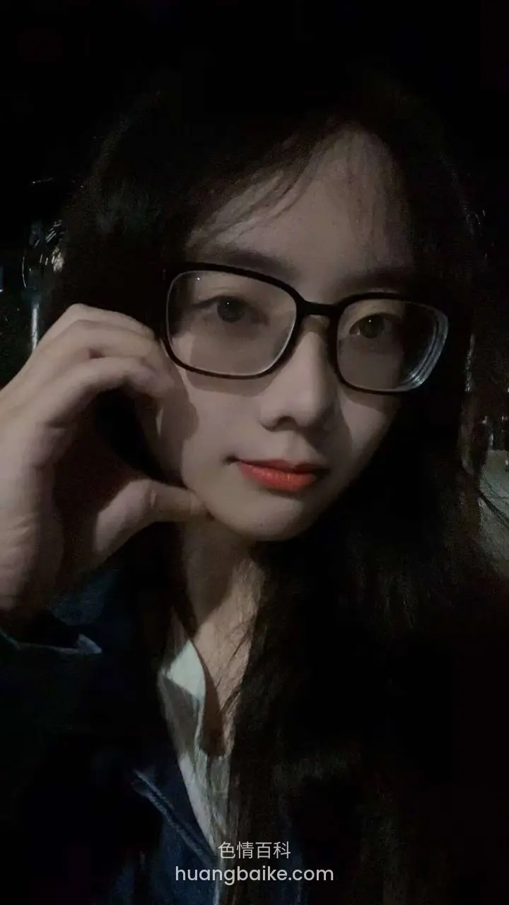 床上撅着屁股等待