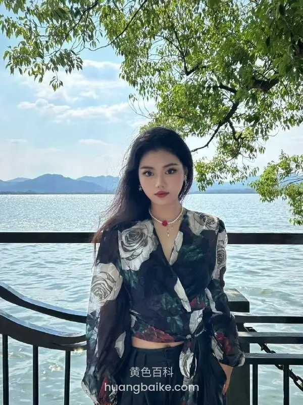 边旅行边给他做口活_路上什么花样都敢试一遍这才叫真的爽到心里反差感也特别足