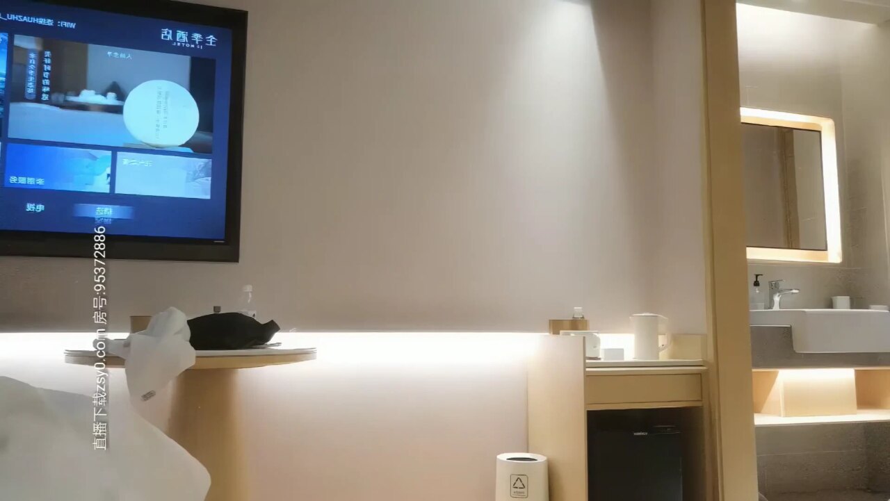高价寻清纯乖乖女，胸大乖巧，高清源码录制